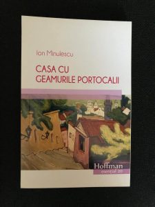 Casa cu geamurile portocalii