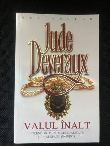 Vălul înalt